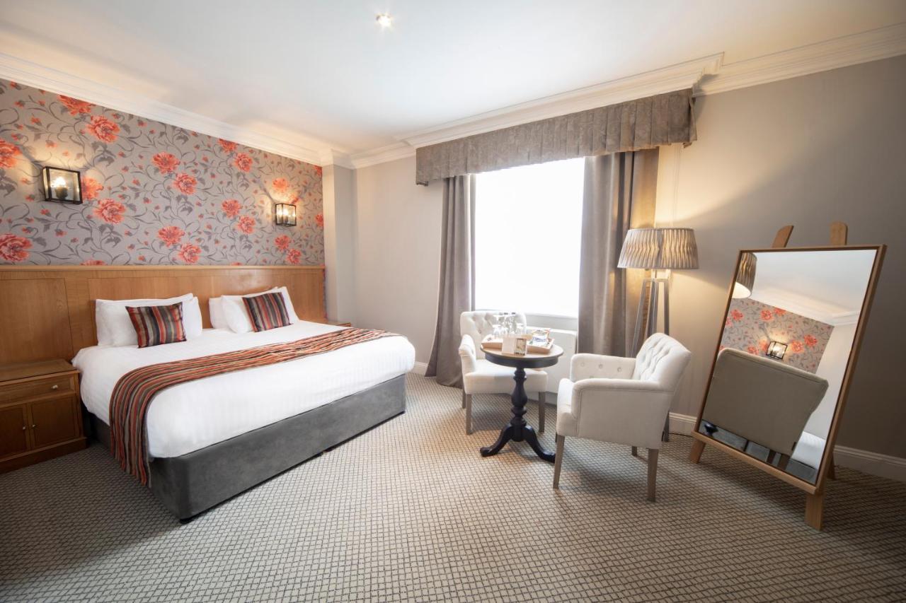 วิทเทิลเบอรี พาร์ค Hotel Whittlebury ภายนอก รูปภาพ