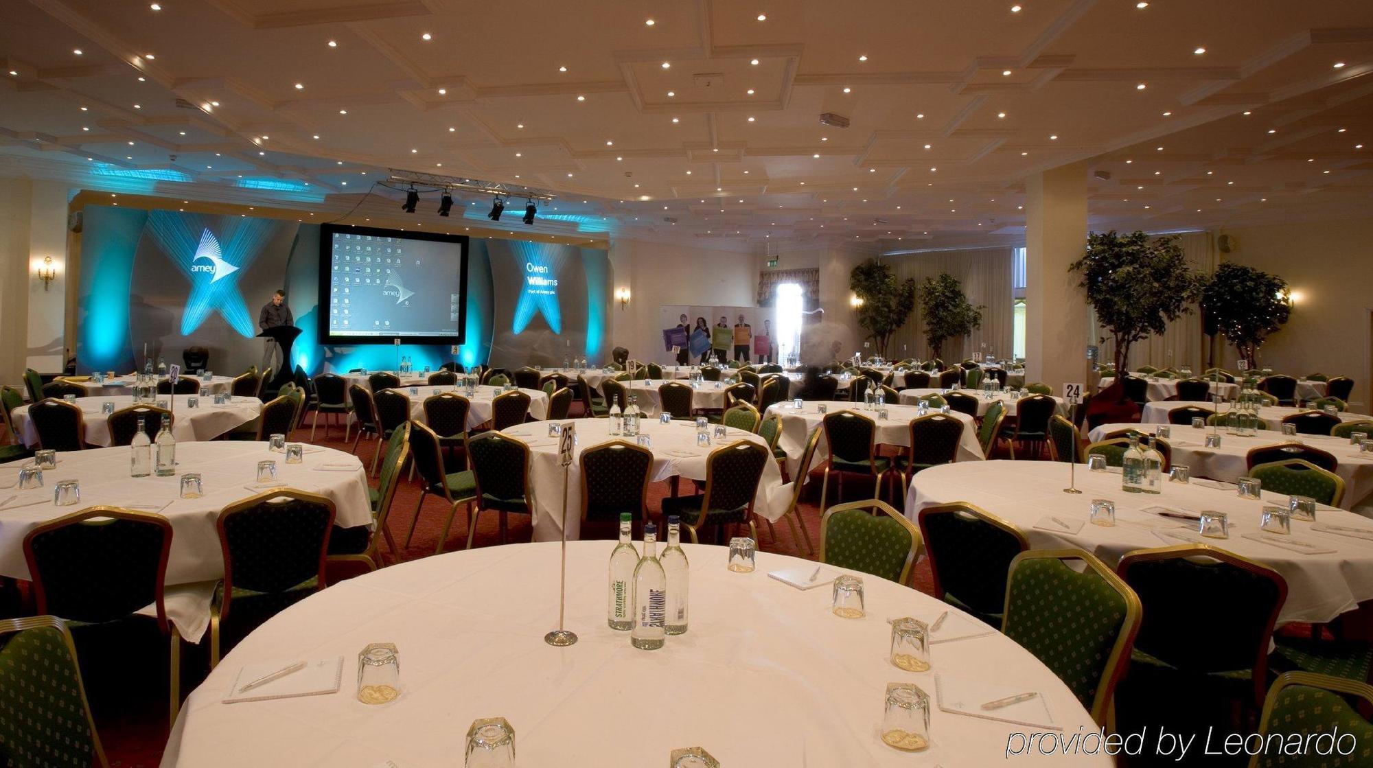 วิทเทิลเบอรี พาร์ค Hotel Whittlebury ภายนอก รูปภาพ