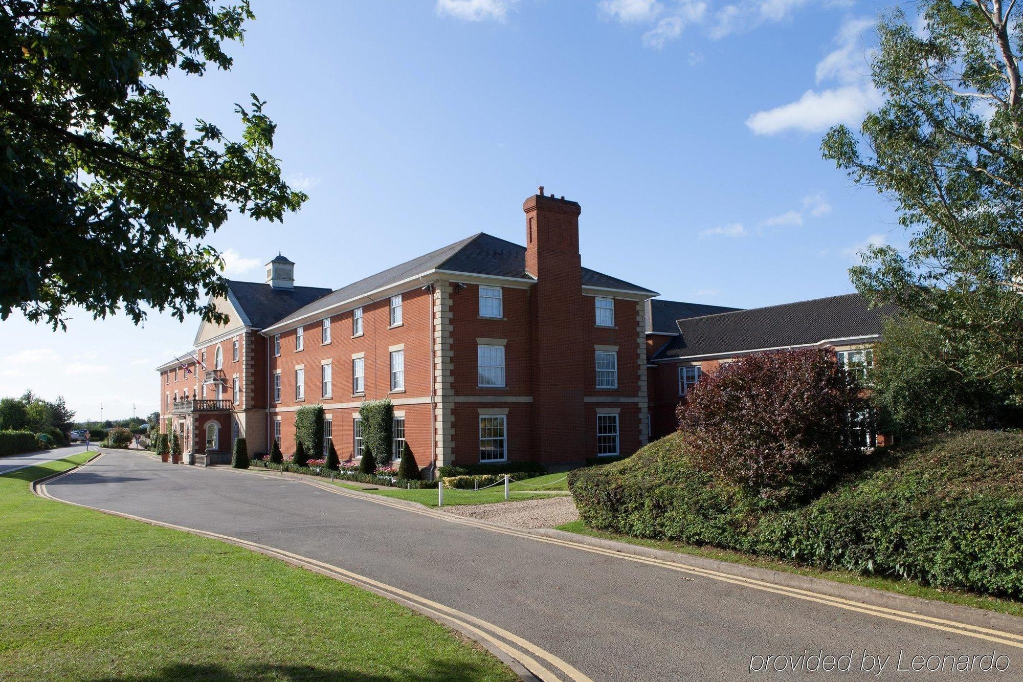 วิทเทิลเบอรี พาร์ค Hotel Whittlebury ภายนอก รูปภาพ
