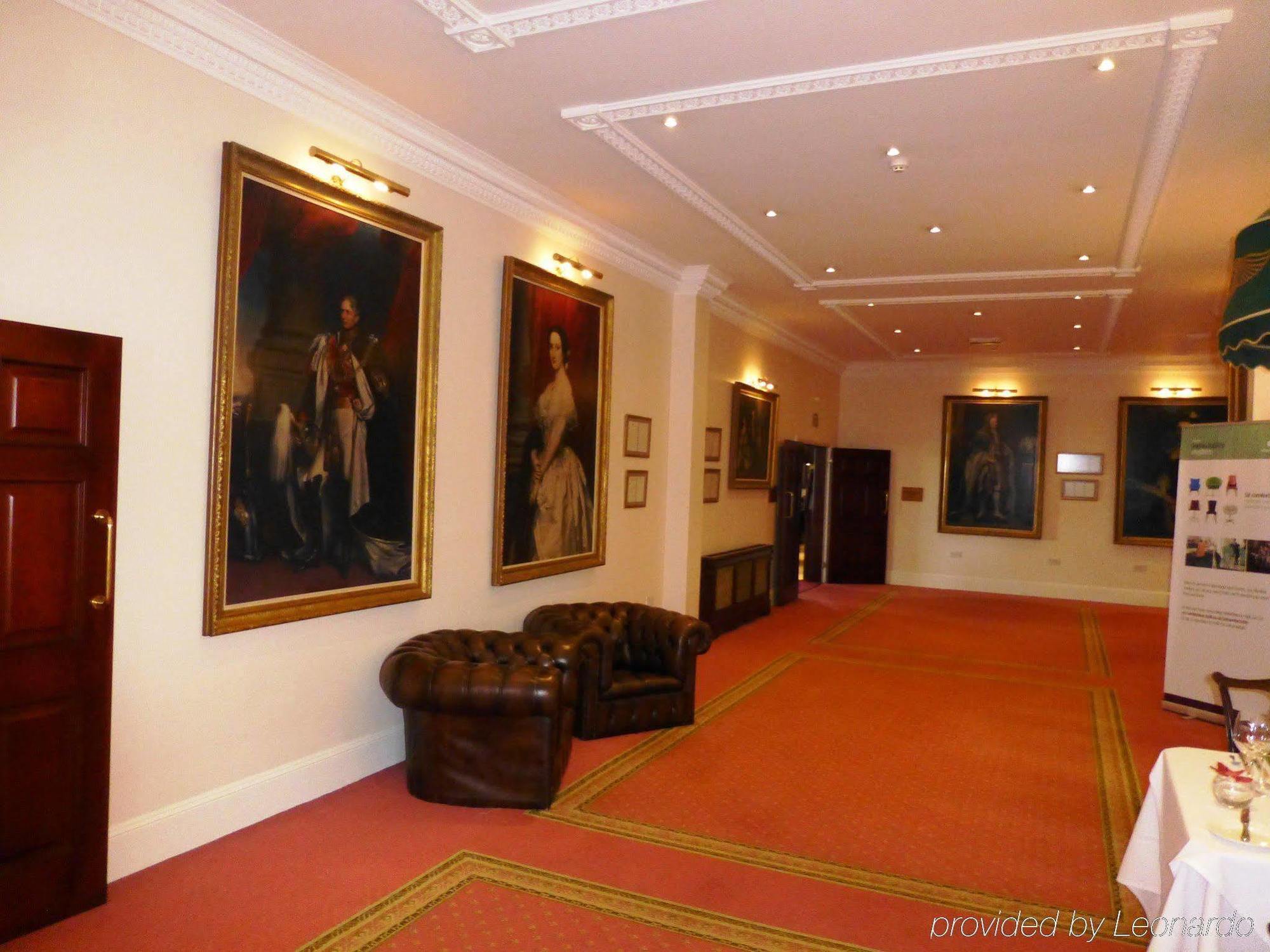 วิทเทิลเบอรี พาร์ค Hotel Whittlebury ภายนอก รูปภาพ