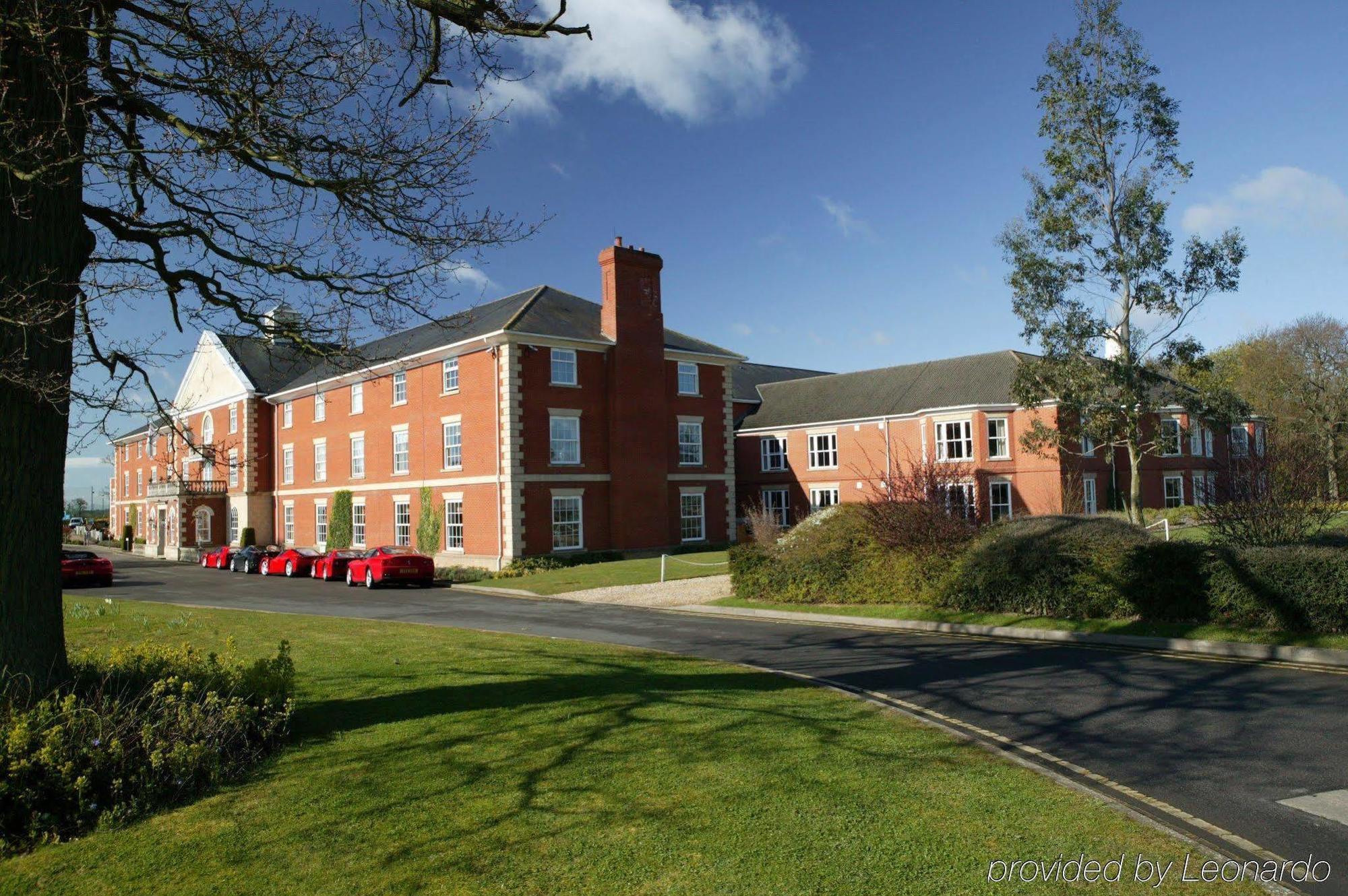 วิทเทิลเบอรี พาร์ค Hotel Whittlebury ภายนอก รูปภาพ